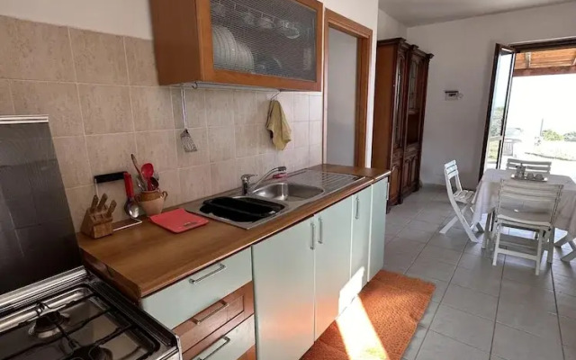 2 Bed Villa - Sleeps 4 - Pets - Garden - Parking