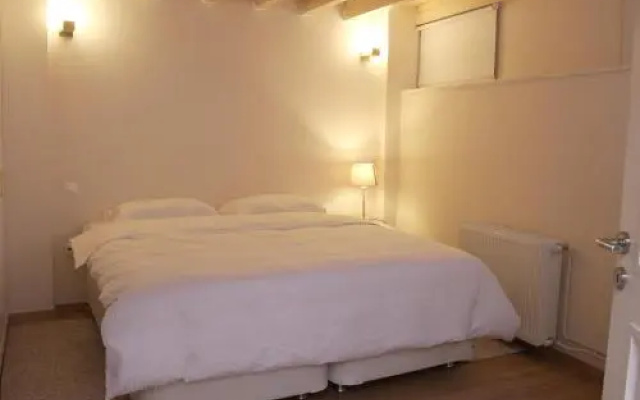 6 Tholou - the Acropolis Residence