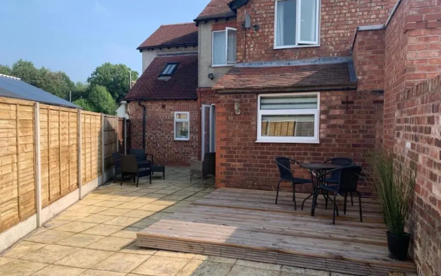 Newlyn House - Sleeps 11