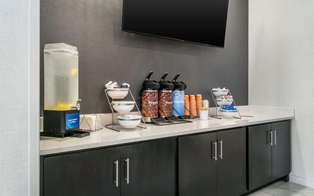Comfort Inn & Suites Adrian