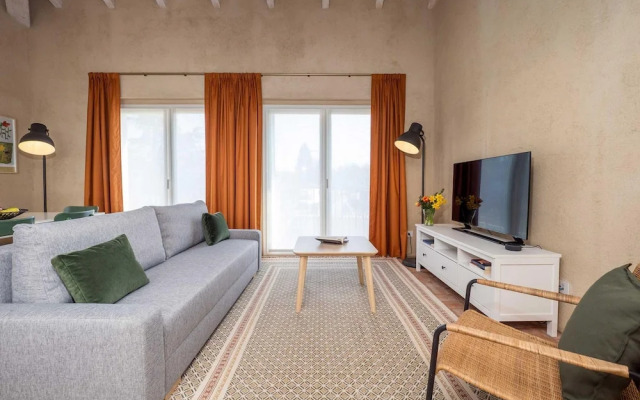 Green Lodge - Apartment 5 - 1 BR 1 Bath
