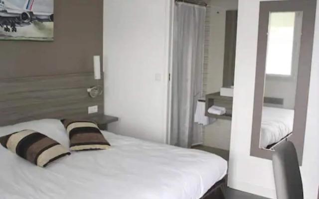 Airport Hotel