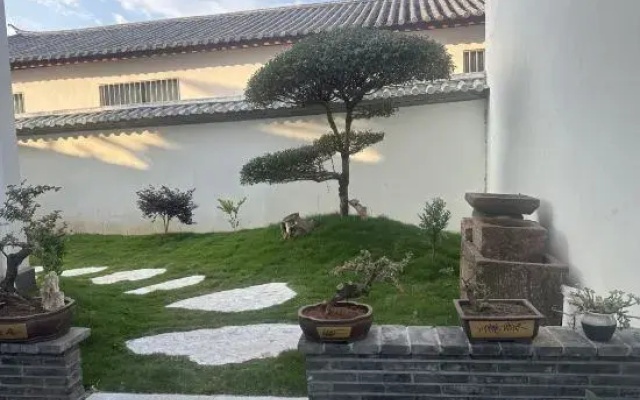 ManyeoByeonyeon Leisure Vacation Homestay (Shaxi Ancient Town)
