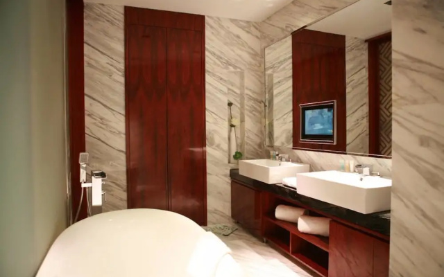 East Lake International Hotel