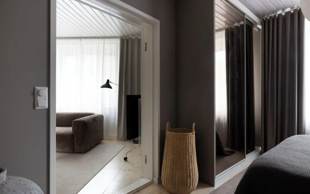 Stylish 1BR Apt. in Historic Area