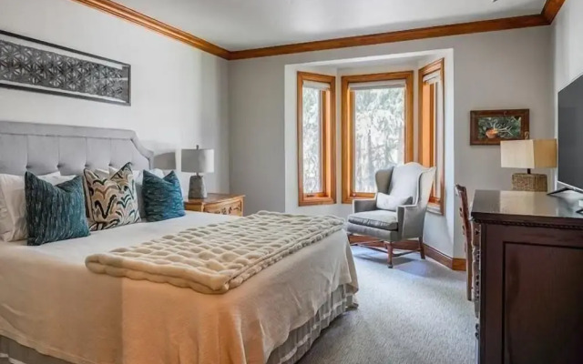 Beaver Creek Village Ski In, Ski Out 2 Bedroom