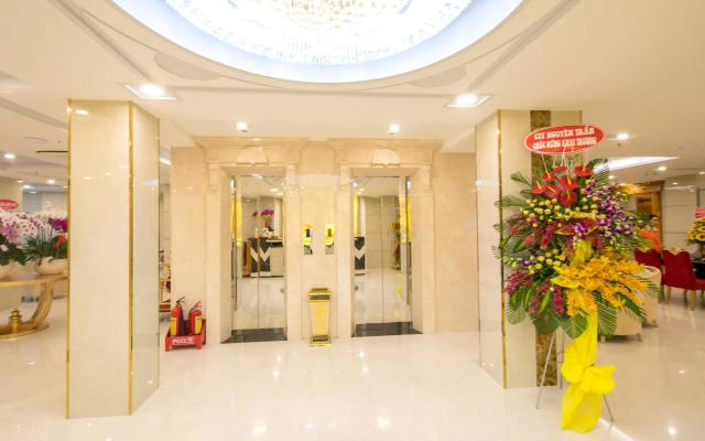 Le Saigon Hotel