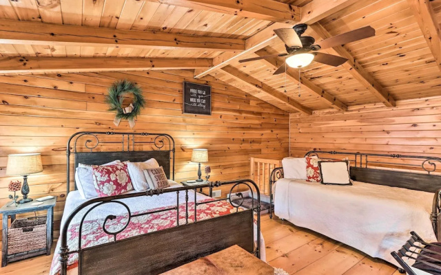Stunning Ellijay Cabin w/ Community Amenities