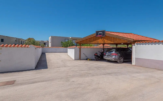 Awesome Apartment in Kanica With Wifi and 1 Bedrooms