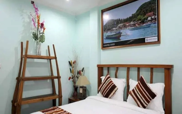 Hammer Head Hotel