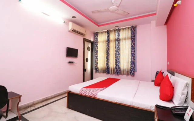 Shah Palace By OYO Rooms