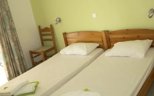 Nikolaki Rooms