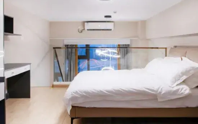 Overlooking Xiangjiang homestay