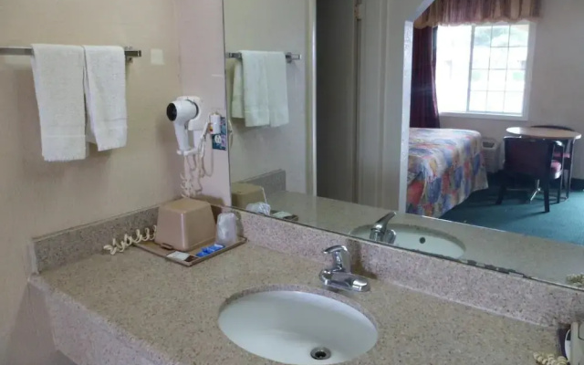 Desert Hills Motel