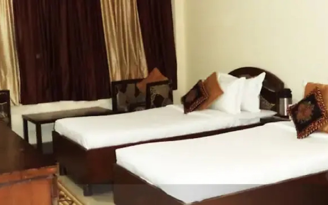 Vakna Highway Guest House
