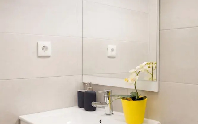 Figueiroa Apartments