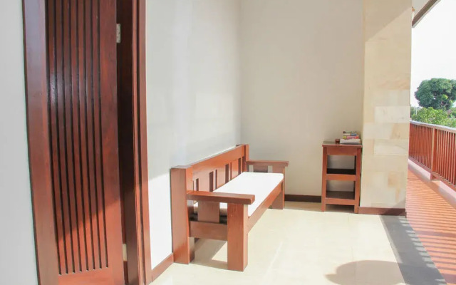 Airy Kuta Utara Pantai Batu Bolong 56 Canggu Bali