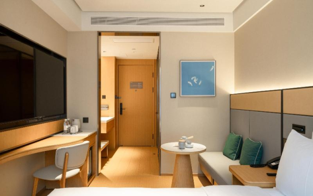 Ji Hotel Guangzhou Huadu Square Metro Station