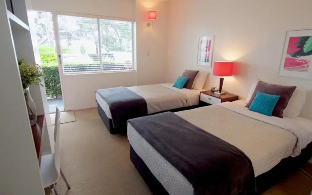 Mount Albert Motor Lodge