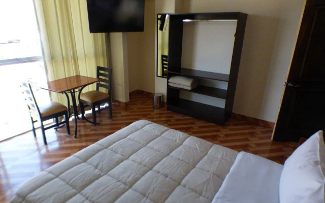 El Mirador Hotel