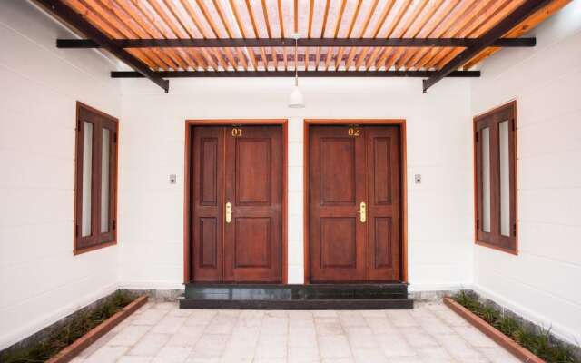 Отель Trieu Khang Hotel Вьетнам, Камрань - отзывы, цены и фото номеров - забронировать отель Trieu Khang Hotel онлайн вид на фасад