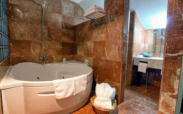 Hotel Milagros Golf Spa