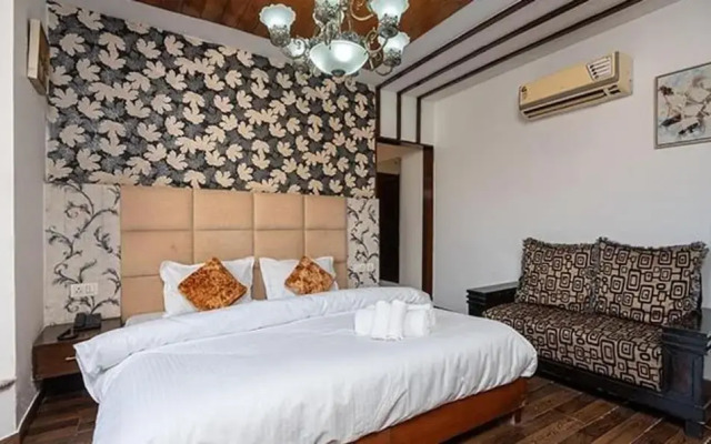 Fabhotel The Venessa