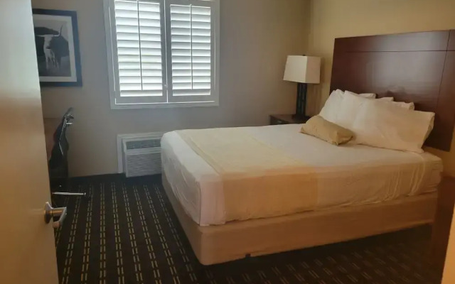 Cotulla Whitten Inn