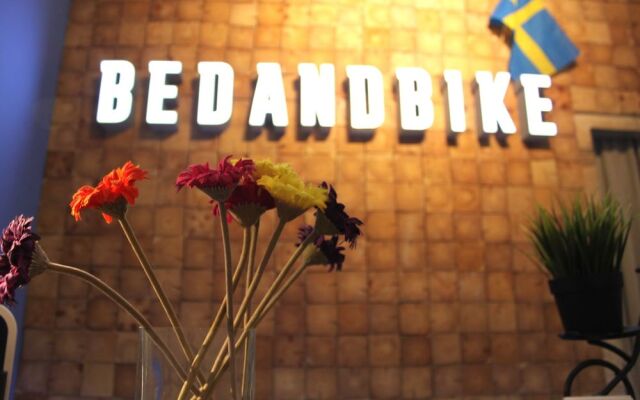 Хостел BedAndBike вид на фасад