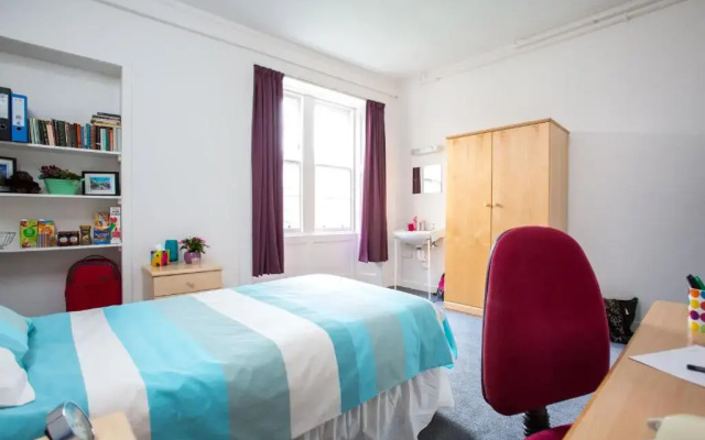 McIntosh Hall - Campus Accommodation