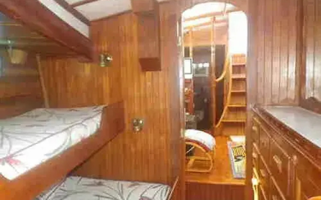 Culebra Bed & Breakfast on a Boat