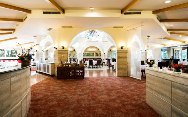 Rogner Hotel Tirana