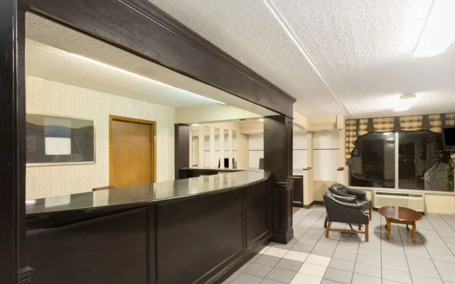 Super 8 by Wyndham Kingsport I 81