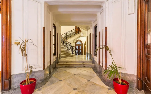 Piazza Amedeo Stylish Apartment by Wonderful Italy