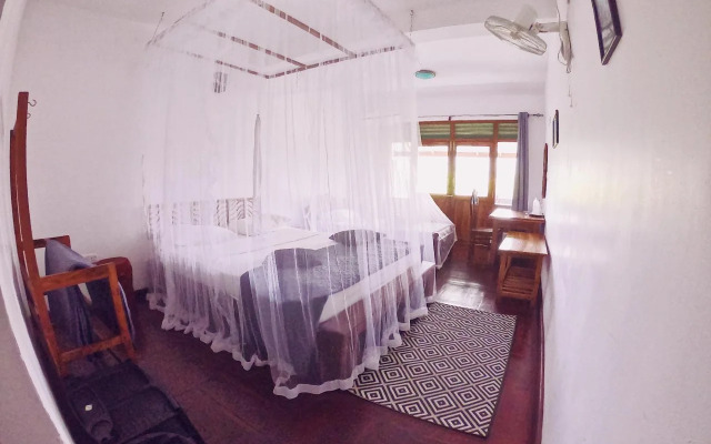 Lakshmis Hotel