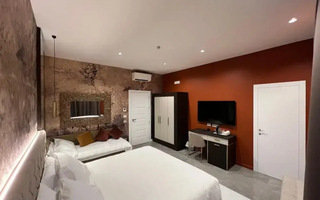 Adelaide Suite Dreams
