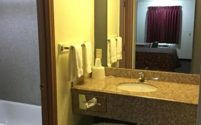 Country Inn Motel