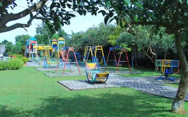 Puncak Raya Hotel