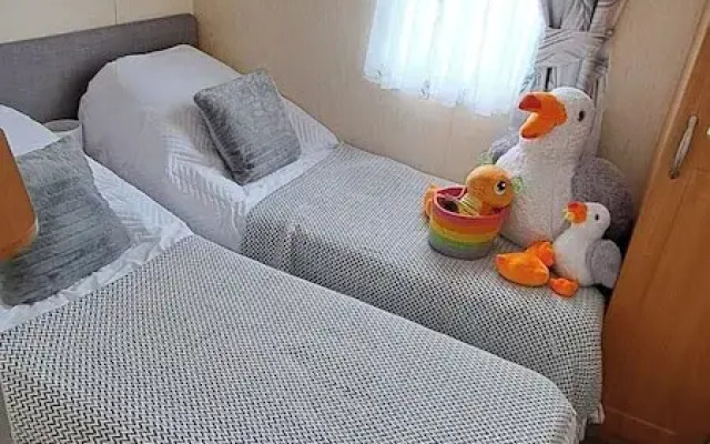 Seaside Caravan Goldensands Kinmel Bay-sleep 6