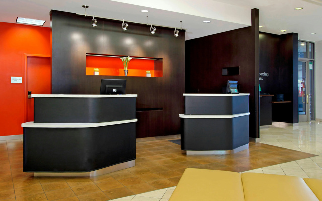 Courtyard by Marriott Oakland Downtown