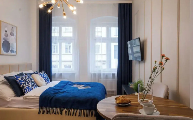 Neon 45 Apartment - ProperUNIT