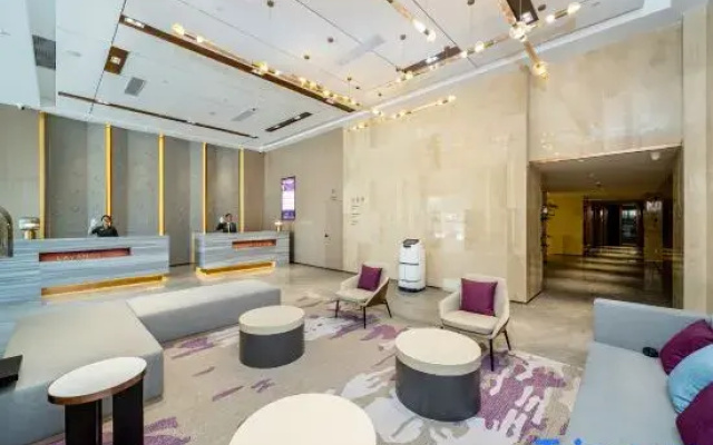 Lifeng Hotel (Qujing High speed Railway Station Branch)