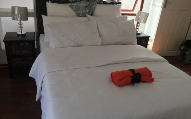 Beautiful Apartment in Century City