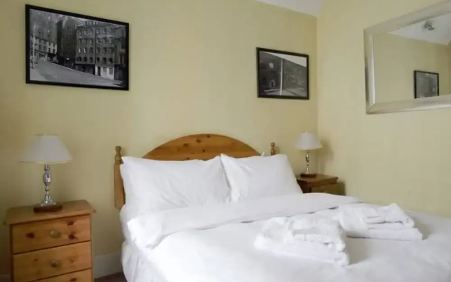 2 Bedroom Apartment Accommodates In The City Centre