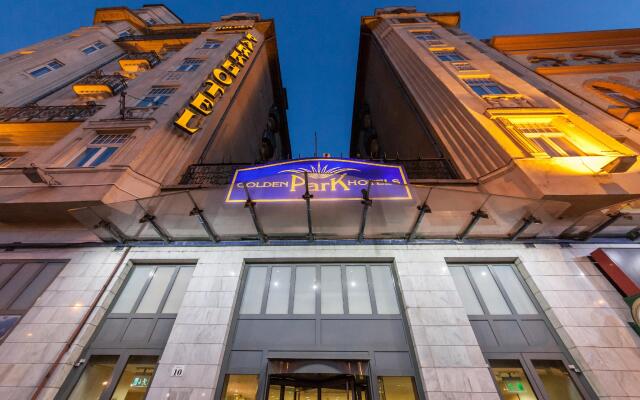 Novum Hotel Golden Park Budapest вид на фасад