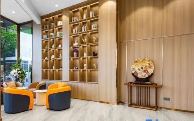 Meinianhua Hotel (Yulin Railway Station Nanxing Plaza)