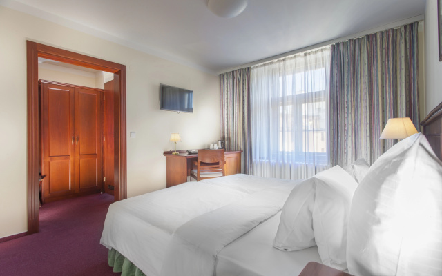 Hotel Lunik
