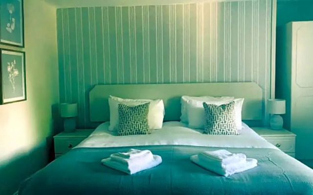 The Hand Hotel