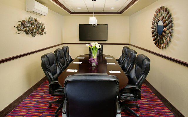 Hampton Inn & Suites Dallas/Lewisville-Vista Ridge Mall, TX