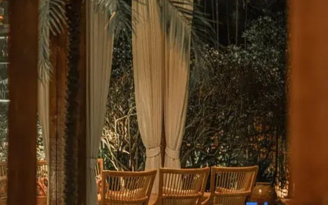 Meilan Meilu · Forest  Healing  Guesthouse